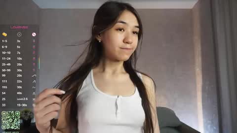Viola online show from May 23, 5:22 pm