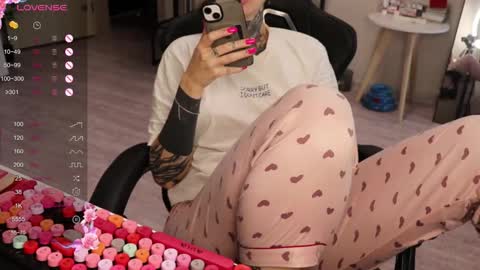 Alis online show from November 12, 8:01 am