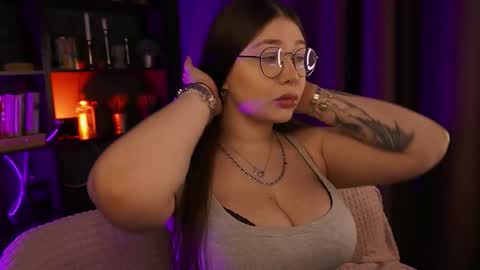 Wendy online show from March 1, 2:06 pm