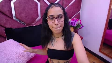 yeeeen online show from January 15, 2:49 am