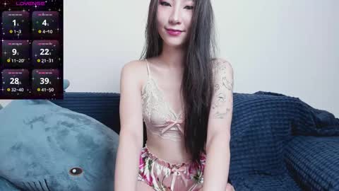 Mia online show from October 14, 5:26 pm