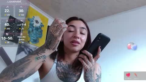Zoe  online show from May 11, 7:00 pm