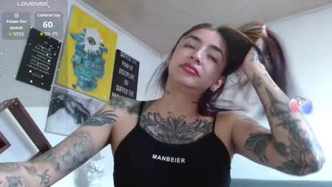 Zoe  online show from May 7, 4:32 pm
