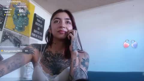 Zoe  online show from May 9, 1:35 pm
