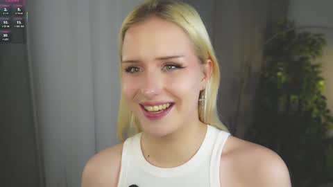 Molly online show from October 16, 3:14 pm