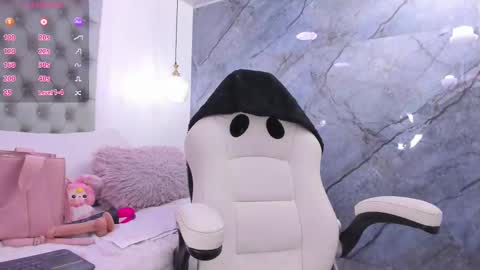 Snapshot of aaliyah_keller chatting on September 17, 8:40 pm Aaliyah online show from September 17, 8:40 pm