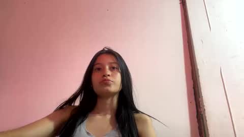 Snapshot of aantonella__ chatting on September 16, 1:52 pm antonella online show from September 16, 1:52 pm