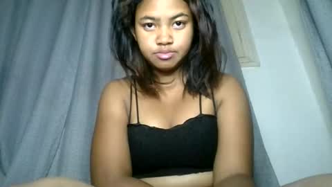 aariciah online show from May 27, 11:35 pm