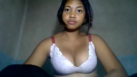 aariciah online show from January 10, 12:21 pm