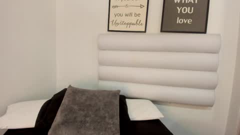 abbey_walker online show from May 14, 11:27 am