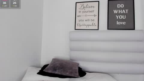 abbey_walker online show from May 23, 12:03 pm