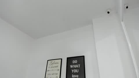 abbey_walker online show from May 26, 11:31 am