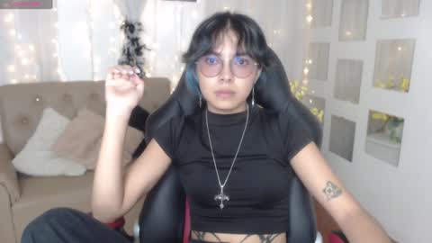 Abbi online show from January 8, 7:03 pm