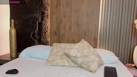 Snapshot of abby_millerr_ chatting on February 24, 12:14 pm Abbygail online show from February 24, 12:14 pm