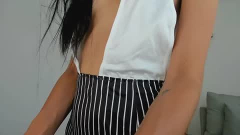 Laura  online show from July 21, 6:19 pm