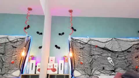 Abby Dixon  online show from October 20, 8:45 pm