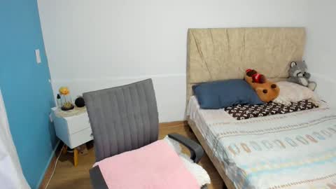 sara online show from March 26, 10:44 pm