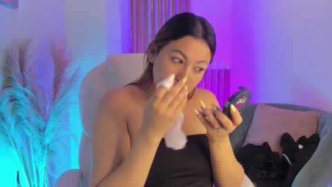 ABBY online show from November 27, 11:07 pm