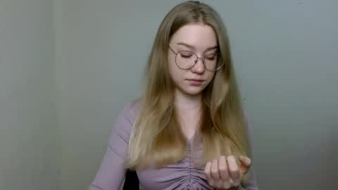 Abby Lovense is active online show from May 7, 11:25 am
