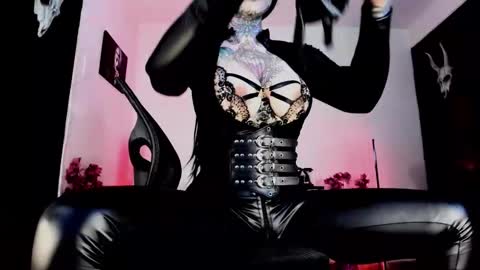 Abby online show from November 19, 2:00 am