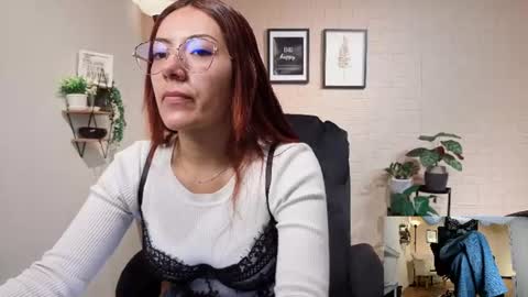 Abby Stones online show from July 29, 11:32 am