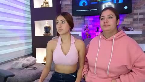 Snapshot of abella_as chatting on October 3, 10:04 pm Abella online show from October 3, 10:04 pm