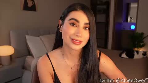 abie_owen online show from July 25, 2:18 am