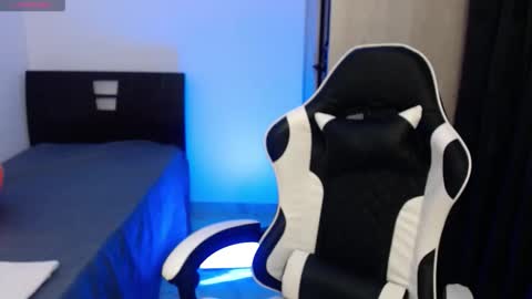abigail_monroe__ online show from April 25, 4:48 am
