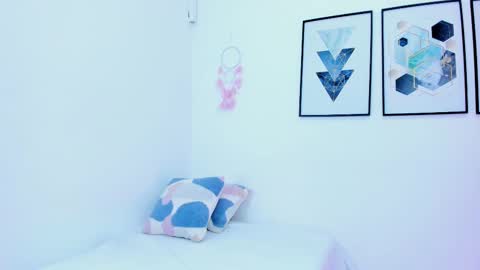 Abriil online show from February 16, 3:26 am