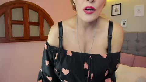 Abril 777 online show from May 26, 12:54 am