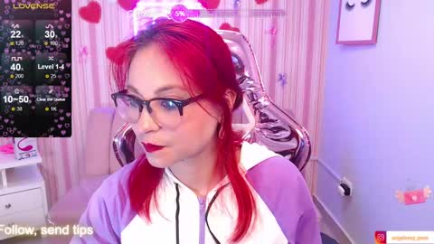 abril_ch_ online show from January 9, 10:52 am