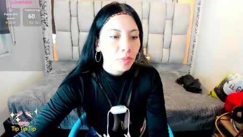 Abril Fox online show from June 27, 2:56 pm