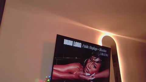 Abril  online show from September 15, 5:05 am