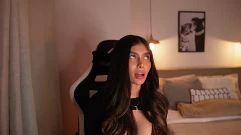 My name is Alexa. Please say hello I like to chat with you. If you have requests please use tip online show from April 5, 12:09 am