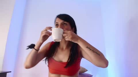abrill_12 online show from May 14, 12:22 pm