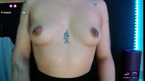 Absenta vert online show from March 11, 10:56 pm