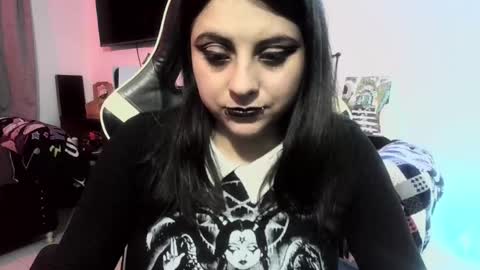 Alice online show from May 21, 2:20 am