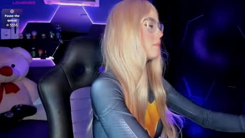 ada_turner online show from May 23, 3:05 am