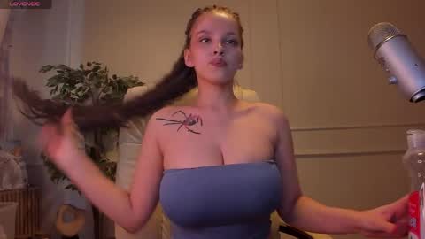 Adalyn online show from May 21, 1:42 pm