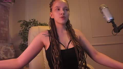 Adalyn online show from May 13, 11:05 am