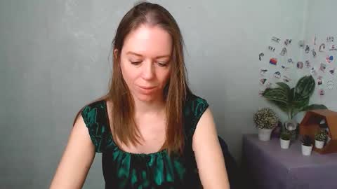 adamais_ online show from March 21, 7:13 am