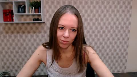adamais_ online show from January 2, 7:01 am
