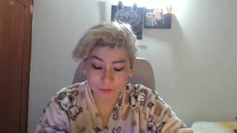 adan_romanoff online show from November 6, 7:36 am