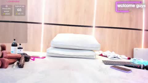 Snapshot of adela_chase chatting on September 20, 3:16 am adela chase online show from September 20, 3:16 am