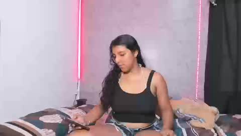 Snapshot of adelaandsharick chatting on September 23, 5:11 pm adelaandsharick online show from September 23, 5:11 pm