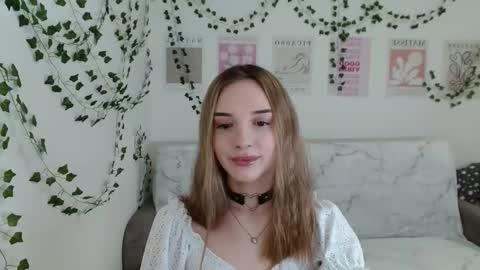 Snapshot of adele0_0 chatting on February 28, 1:58 pm Adele online show from February 28, 1:58 pm