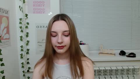 Snapshot of adele0_0 chatting on February 6, 2:04 pm Adele online show from February 6, 2:04 pm