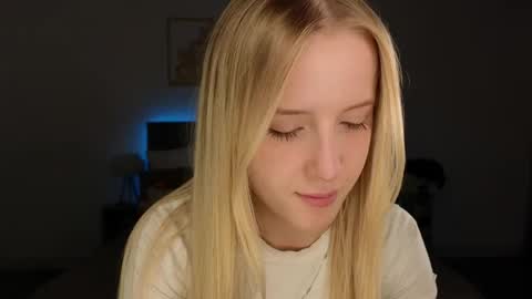 Adele online show from May 26, 9:36 pm
