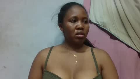 adelealy online show from May 10, 6:26 am