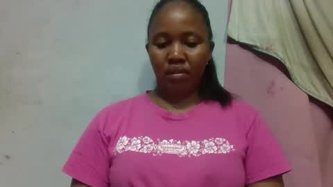 adelealy online show from May 5, 3:09 am